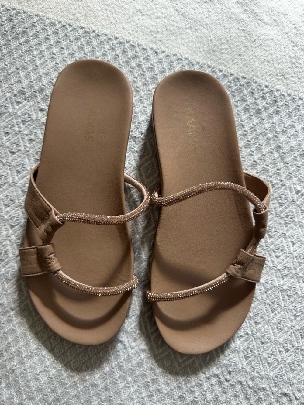 Taupe sandals with sparkles